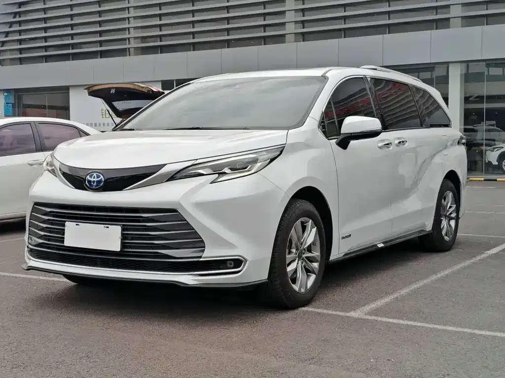 2021 Toyota Sienna 2.5L Hybrid Supreme