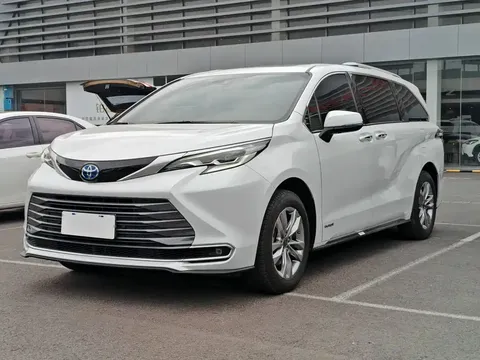 2021 Toyota Sienna 2.5L Hybrid Supreme