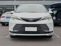 2021 Toyota Sienna 2.5L Hybrid Supreme, белый — фото 2