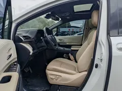 2021 Toyota Sienna 2.5L Hybrid Supreme, белый — фото 4