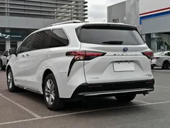 2021 Toyota Sienna 2.5L Hybrid Supreme, белый — фото 18