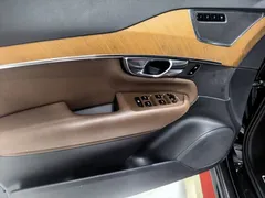 2022 Volvo XC90 B6 Luxury 7, чёрный — фото 3