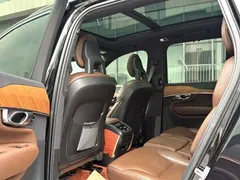 2022 Volvo XC90 B6 Luxury 7, чёрный — фото 9