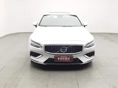 2023 Volvo S60 B4 Luxury, белый — фото 3