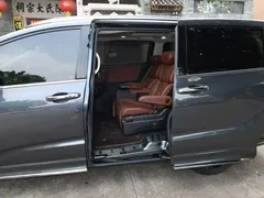 2022 Honda Odyssey 2.0L e:HEV Supreme — фото 7