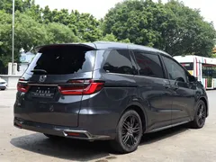 2022 Honda Odyssey 2.0L e:HEV Supreme — фото 8