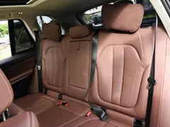 2021 BMW X5 xDrive40i M Sport Package — фото 14