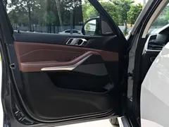 2021 BMW X5 xDrive40i M Sport Package — фото 16
