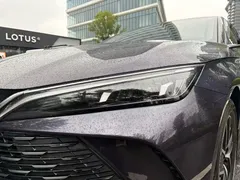 2024 BYD Qin L PHEV 120km Leading — фото 4