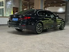2021 BMW 5 Series 5 530Li M, чёрный — фото 9