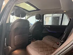 2022 BMW X5 30Li M, чёрный — фото 10