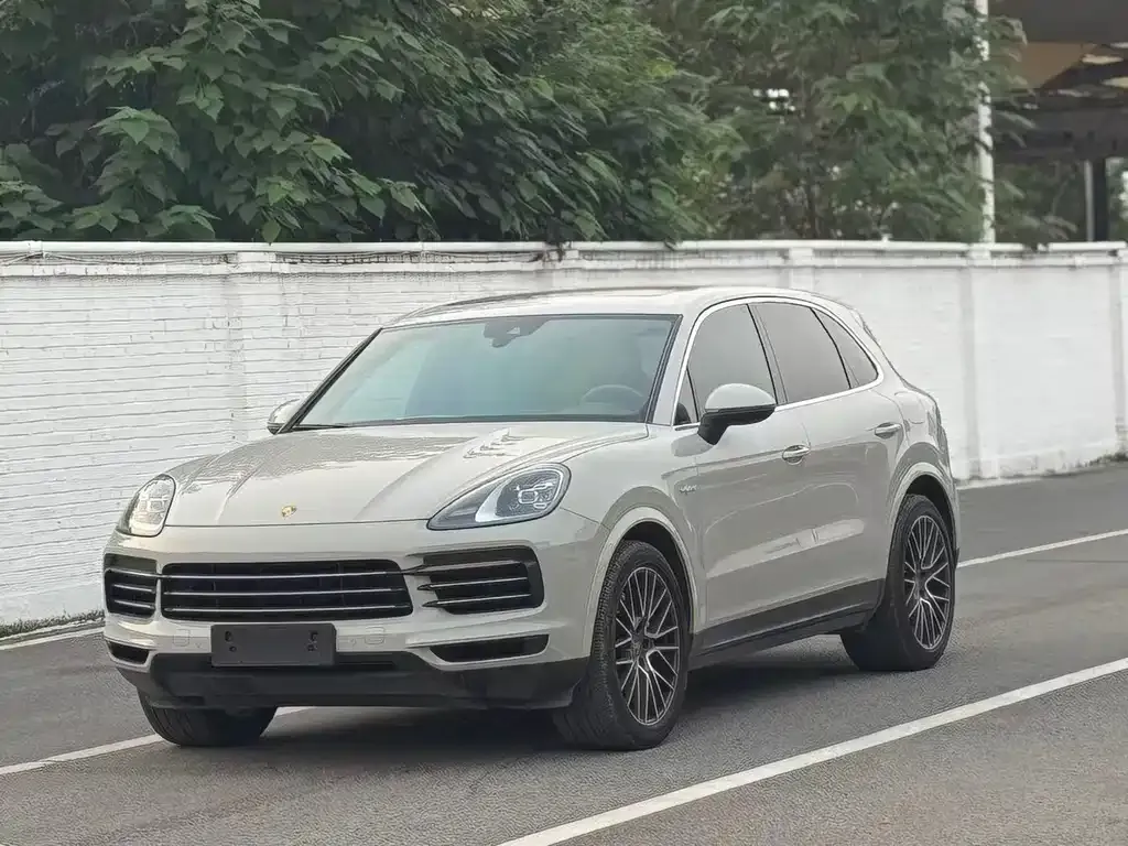 2022 Porsche Cayenne E-Hybrid 2.0T PHEV Platinum