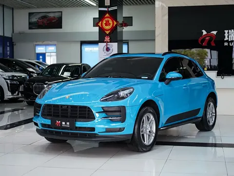 2021 Porsche Macan 2.0T