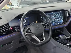 2021 Volkswagen Touareg 3.0TSI Black Sport Package, чёрный — фото 5