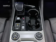 2021 Volkswagen Touareg 3.0TSI Black Sport Package, чёрный — фото 9