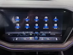 2021 Volkswagen Touareg 3.0TSI Black Sport Package, чёрный — фото 16
