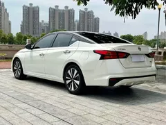 2021 Nissan Teana 2.0L XL Comfort, белый — фото 9