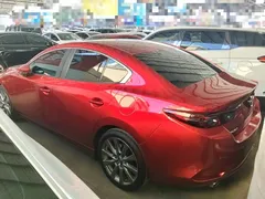 2022 Mazda 3 2.0L AT — фото 5