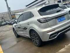 2023 Hongqi HS5 2.0T 4WD Pro — фото 7
