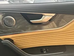 2023 Hongqi HS5 2.0T 4WD Pro — фото 13