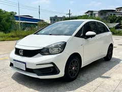 2021 Honda Fit 1.5L CVT, белый — фото 1