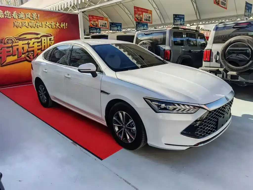 2024 BYD Qin PLUS Honor DM-i PHEV 55km Leading