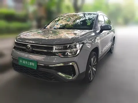 2023 Volkswagen Tharu 300TSI 2WD