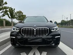 2022 BMW X5 30Li M, чёрный — фото 2