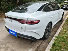2024 BYD Qin L DM-i 120KM, белый — фото 3