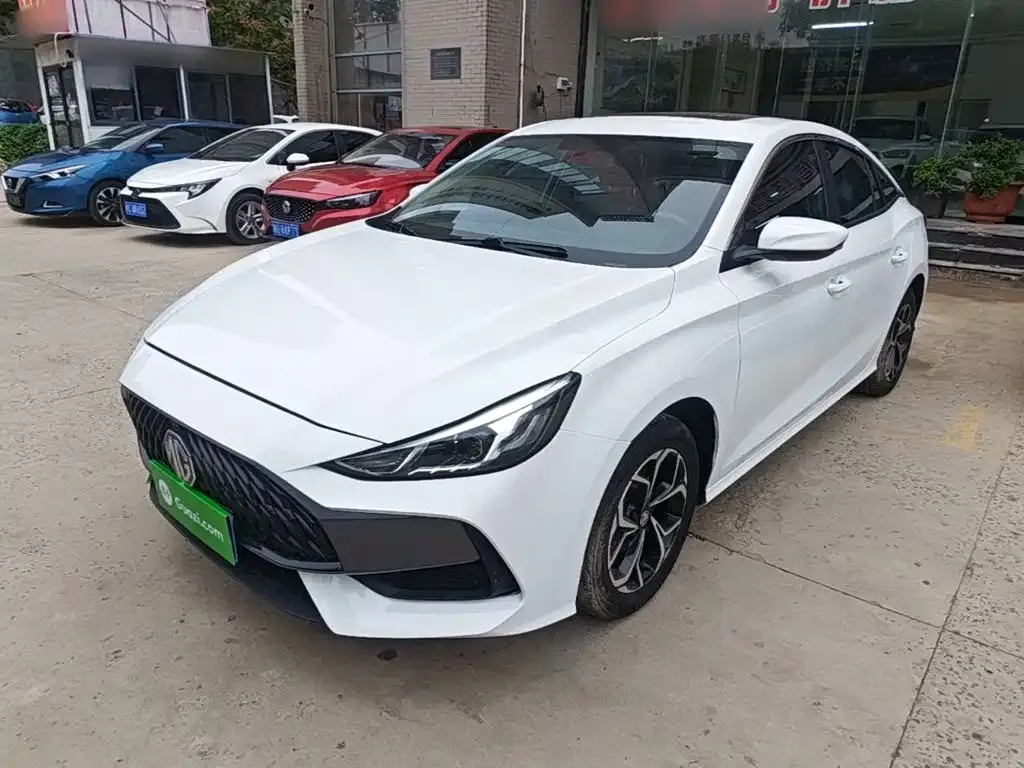 2023 MG MG5 180DVVT CVT Luxury