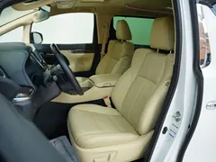 2021 Toyota Alphard Hybrid 2.5L Premium, белый — фото 17