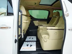 2021 Toyota Alphard Hybrid 2.5L Premium, белый — фото 18