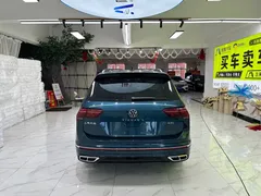 2022 Volkswagen Tiguan L 430PHEV PHEV Flagship, синий — фото 5