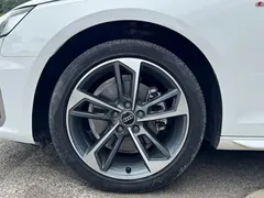 2022 Audi A4L 40 TFSI, белый — фото 9
