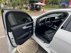2022 Audi A4L 40 TFSI, белый — фото 12