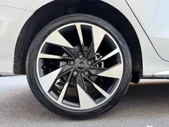 2023 Audi A3L Limousine 35 TFSI, белый — фото 25