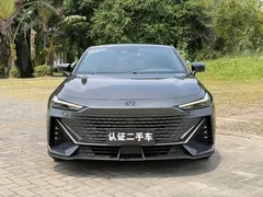 2023 Changan UNI-V 1.5T — фото 2