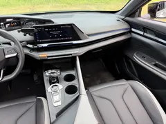 2023 Changan UNI-V 1.5T — фото 5