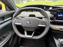 2023 Changan UNI-V 1.5T — фото 9