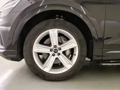 2021 Audi Q8 45 TFSI, чёрный — фото 7