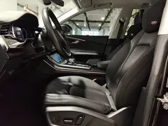 2021 Audi Q8 45 TFSI, чёрный — фото 10