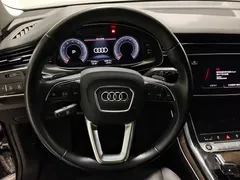 2021 Audi Q8 45 TFSI, чёрный — фото 12