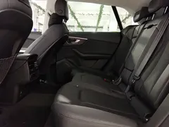 2021 Audi Q8 45 TFSI, чёрный — фото 15
