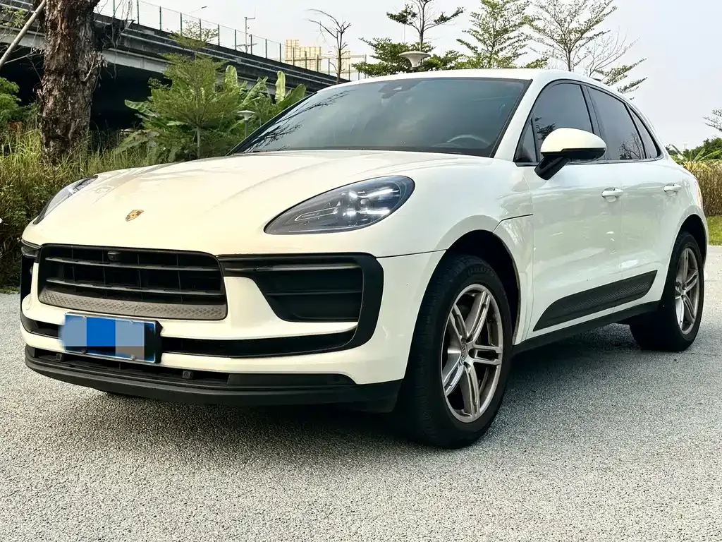 2023 Porsche Macan 2.0T
