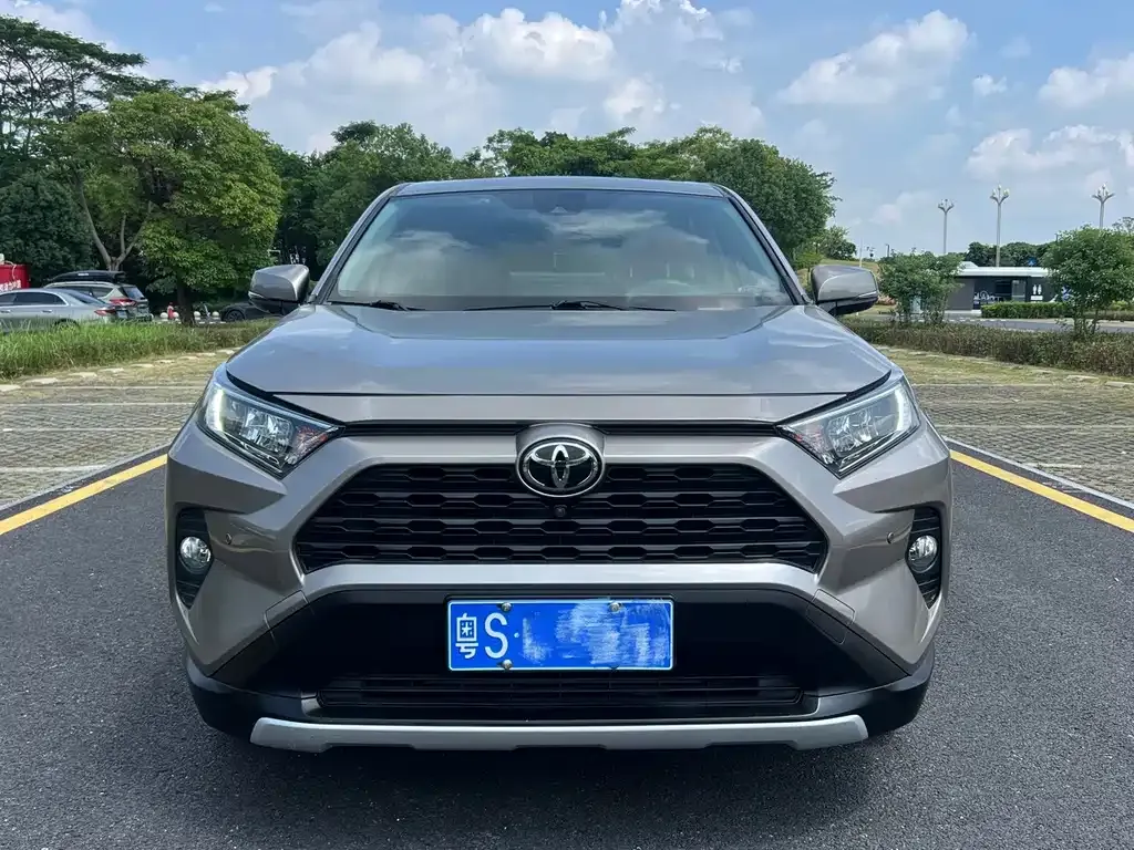 2020 Toyota RAV4 2.0L CVT 2WD Fashion
