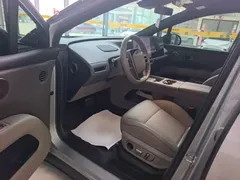 2025 Li Auto i6 2WD Standard — фото 16