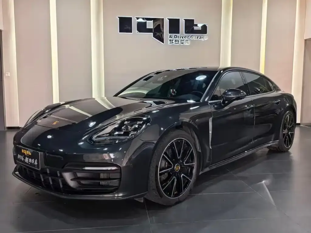2023 Porsche Panamera 4S 2.9T