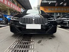 2022 BMW 5 Series 5 525Li M, чёрный — фото 2
