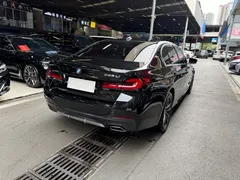 2022 BMW 5 Series 5 525Li M, чёрный — фото 4