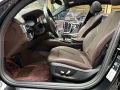 2022 BMW 5 Series 5 525Li M, чёрный — фото 9